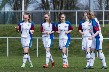 Bild 246 - wBJ SV Henstedt Ulzburg - TSV Sch�nberg : Ergebnis: 5:2